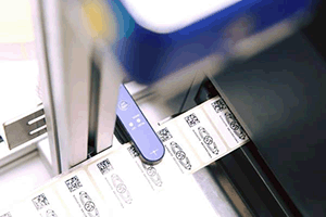 ЦРПТ начал выпуск и поставки оборудования для маркировки лекарственных препаратов