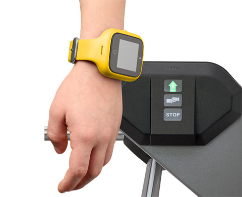 Микрон выпускает браслеты с RFID чипом и часы "Москвенок" для учебных учреждений